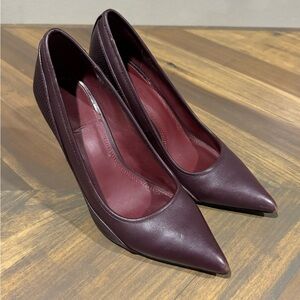 Reiss Maddy Court Heels Pomegranate | Women’s EU 38/US 7.5